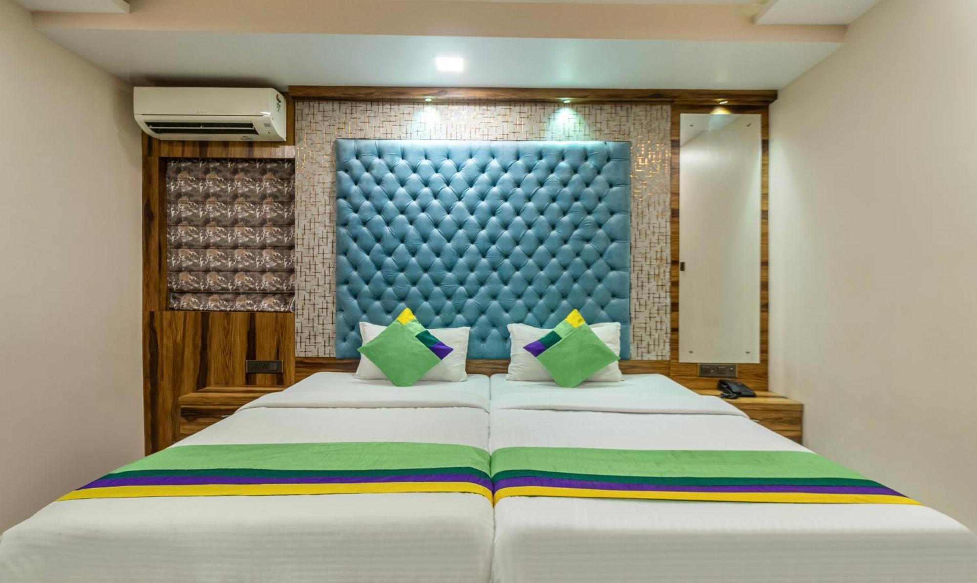 Hotel Orion Crystal Calcutta  Esterno foto