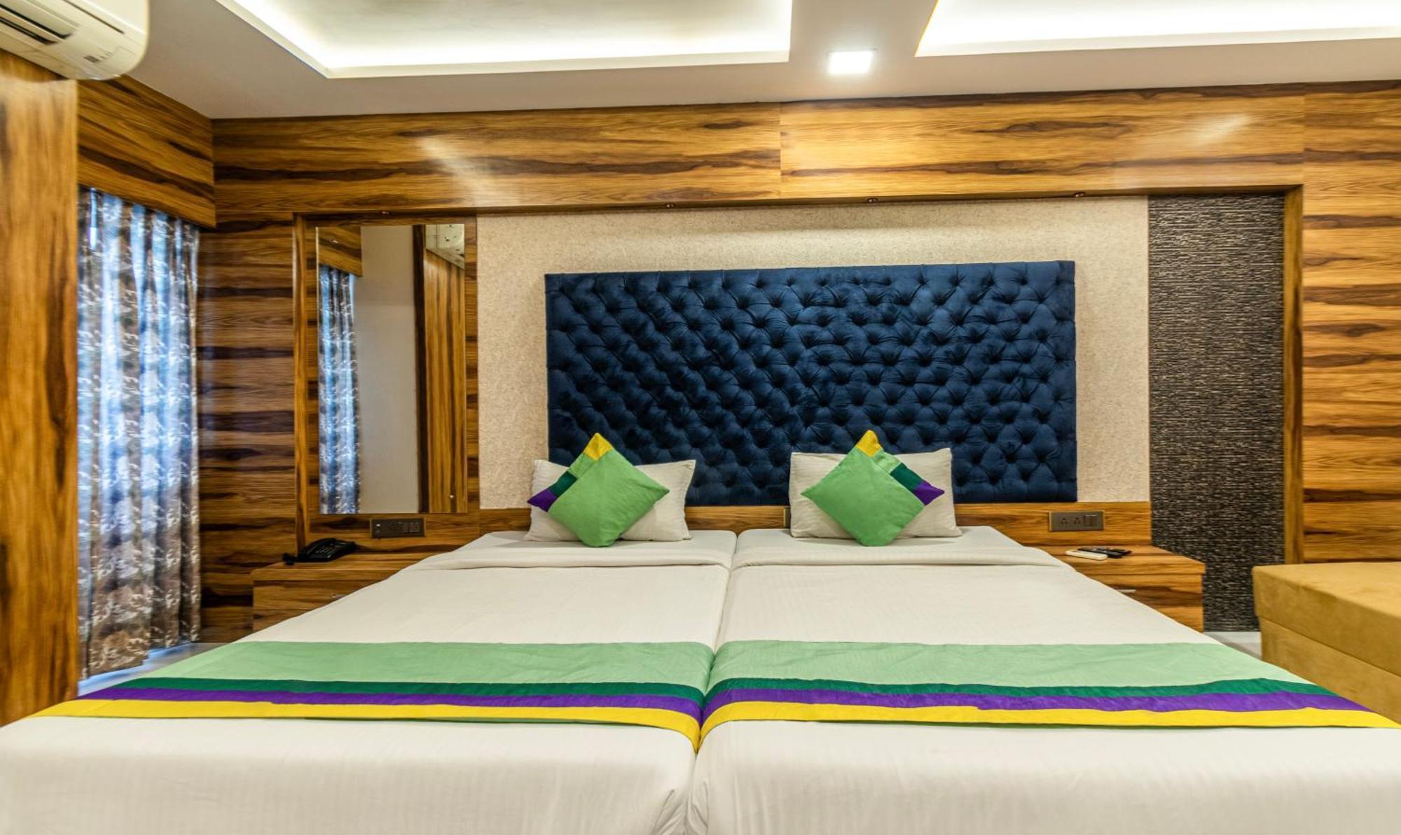 Hotel Orion Crystal Calcutta  Esterno foto