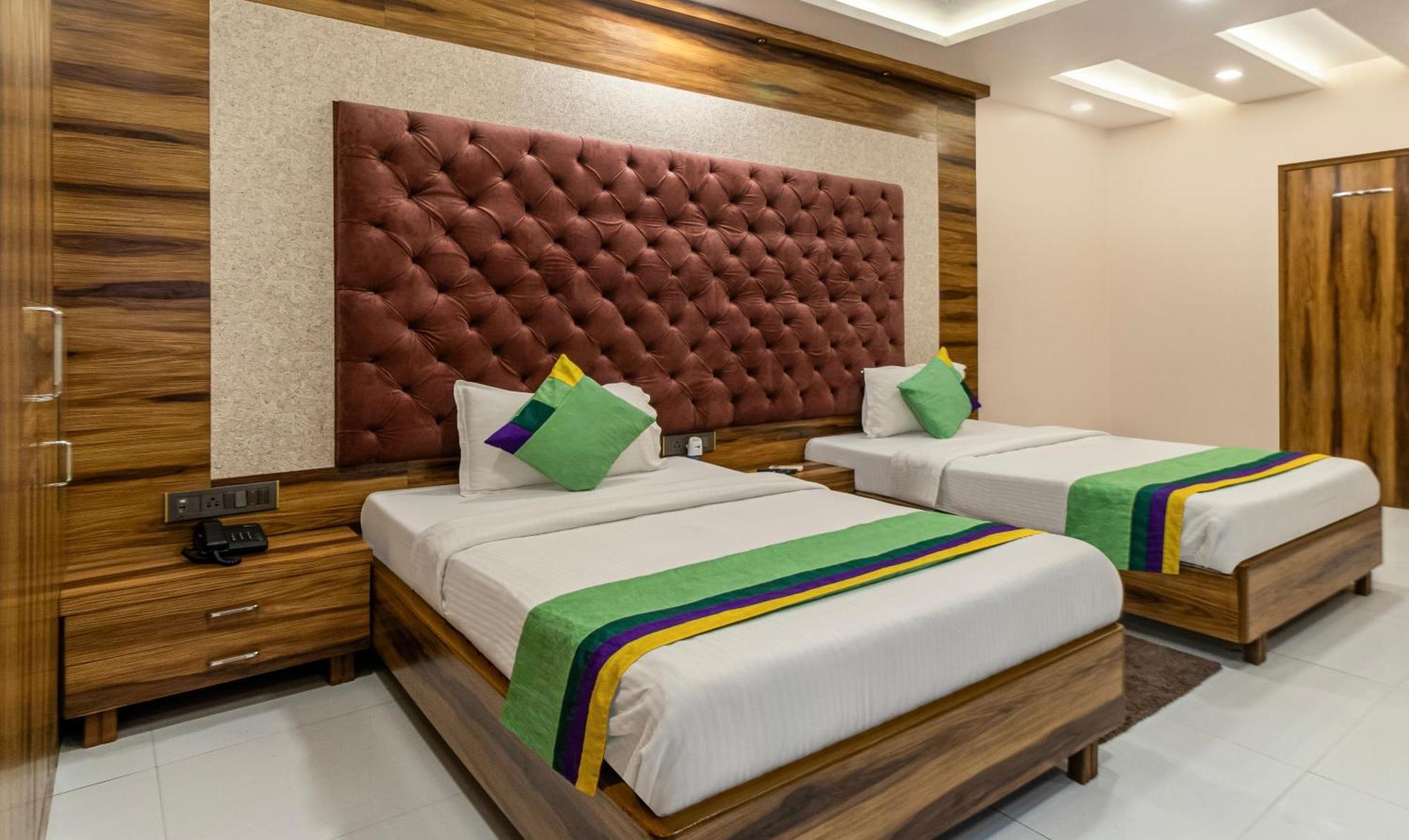 Hotel Orion Crystal Calcutta  Esterno foto