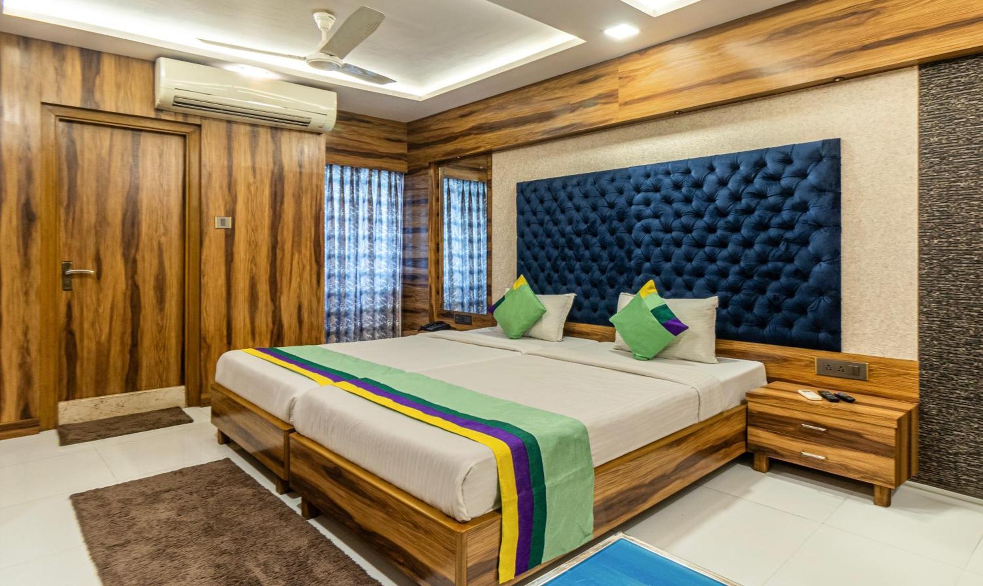 Hotel Orion Crystal Calcutta  Esterno foto